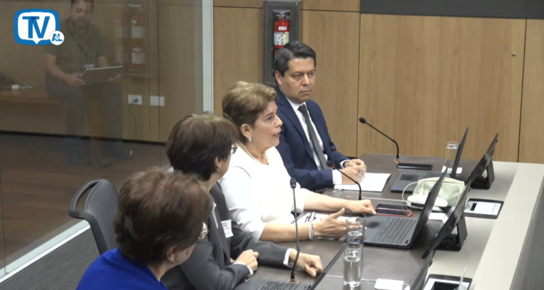 Contraloría y Ejecutivo: de acuerdo con no dar al FEES el aumento solicitado por Conare