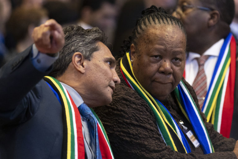 Sudáfrica arrestará a sus ciudadanos que luchan con las fuerzas israelíes en Gaza