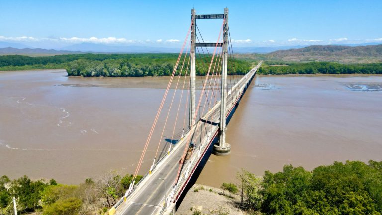 Defensoría investigará deterioro de la infraestructura de puentes del Conavi