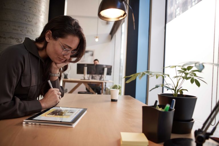 Programa Apoyo al Emprendimiento ofrece 100 becas para emprendedores y microempresarios