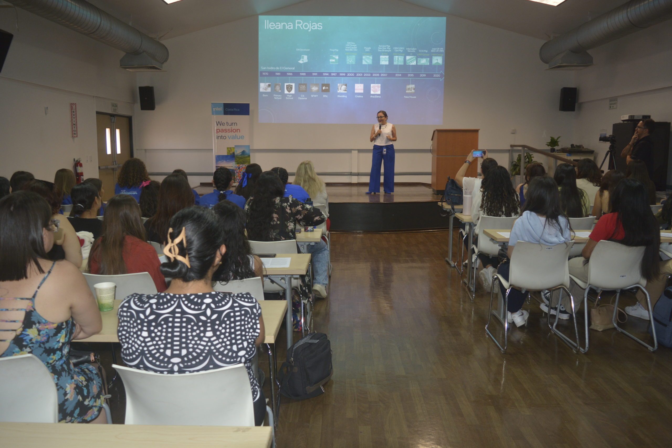 Imagen principal del artículo: Intel Costa Rica tiene como meta alcanzar a 4000 personas con sus programas STEM durante este año