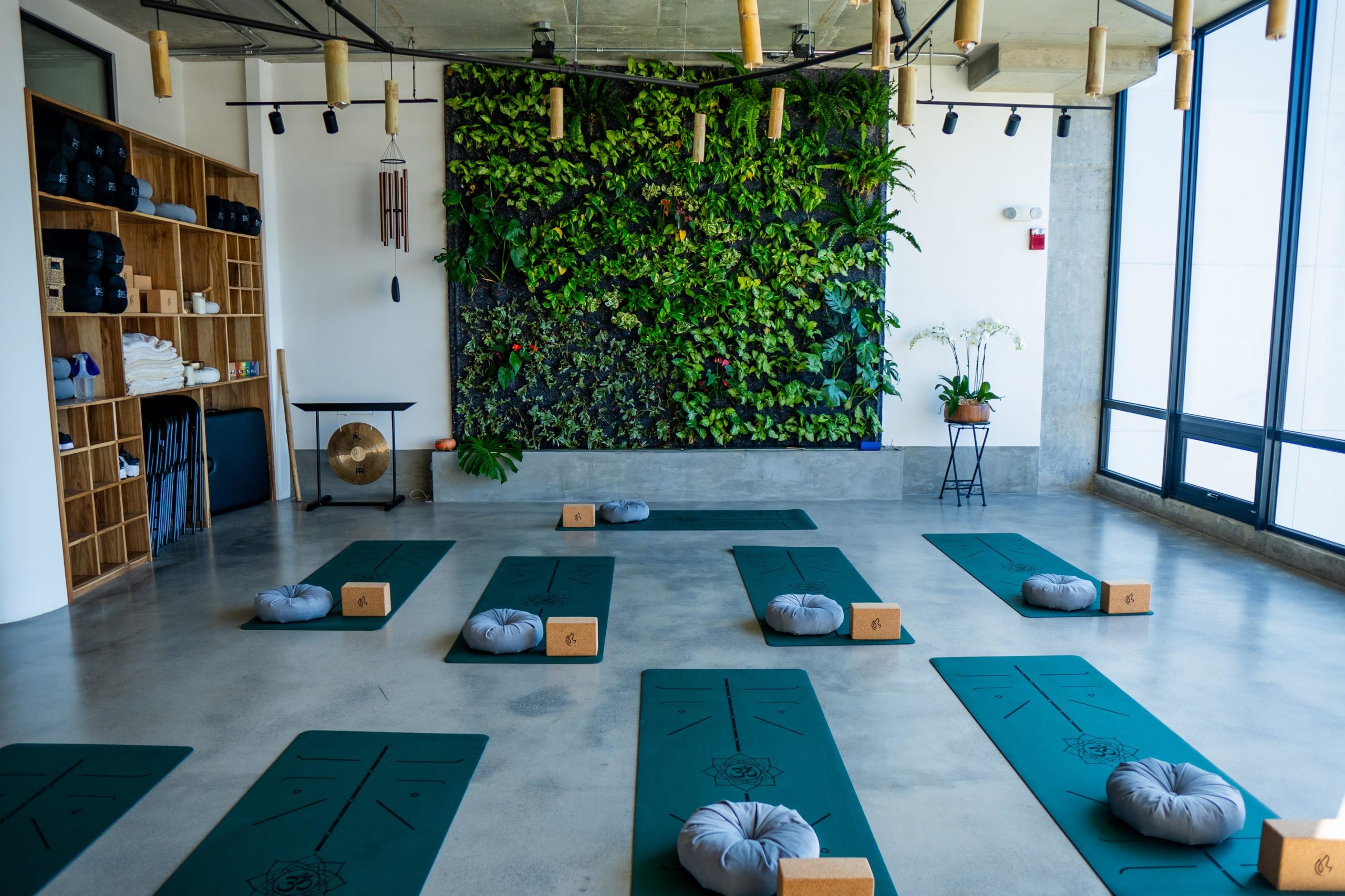 Imagen principal del artículo: Aleste recibe una doble dosis de bienestar y recreación con la llegada de Puro Pádel y Vesta Studio