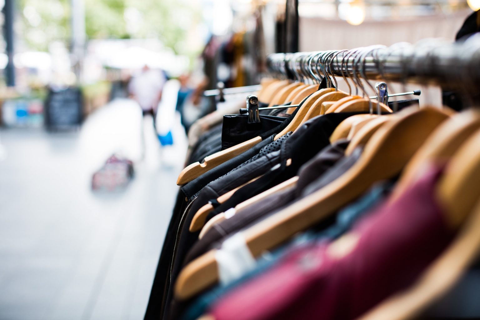 Imagen principal del artículo: Moda jurásica: hablemos de la moda sostenible y la huella ambiental de nuestra ropa