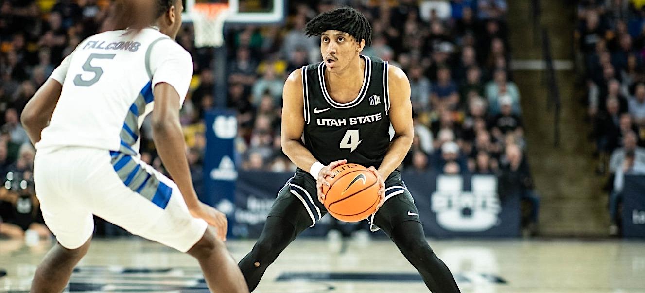 Imagen principal del artículo: Tico Ian Martínez fue el basquetbolista más destacado de Utah State en la victoria 24 de la temporada