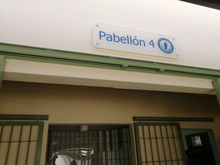 Ministerio de Justicia suspende visita a 8 centros penitenciarios por brote de vómito y diarrea