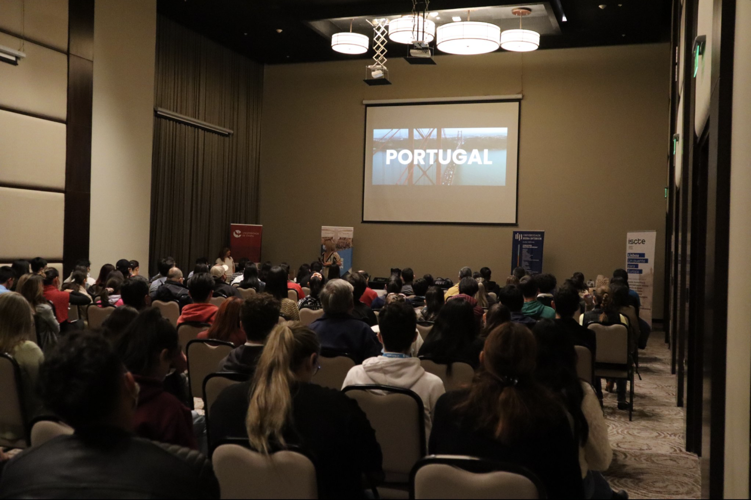Imagen principal del artículo: Costarricenses podrán conocer ofertas para estudiar en universidades de Portugal