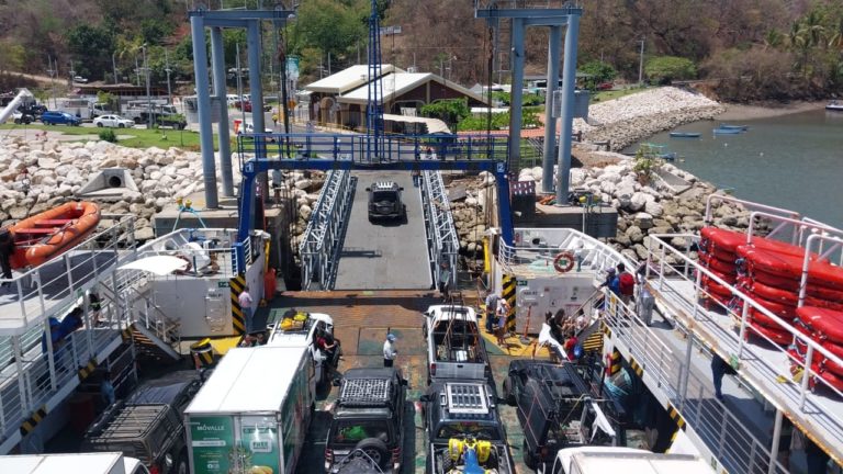 Reanudan el servicio de ferry entre Puntarenas y Paquera