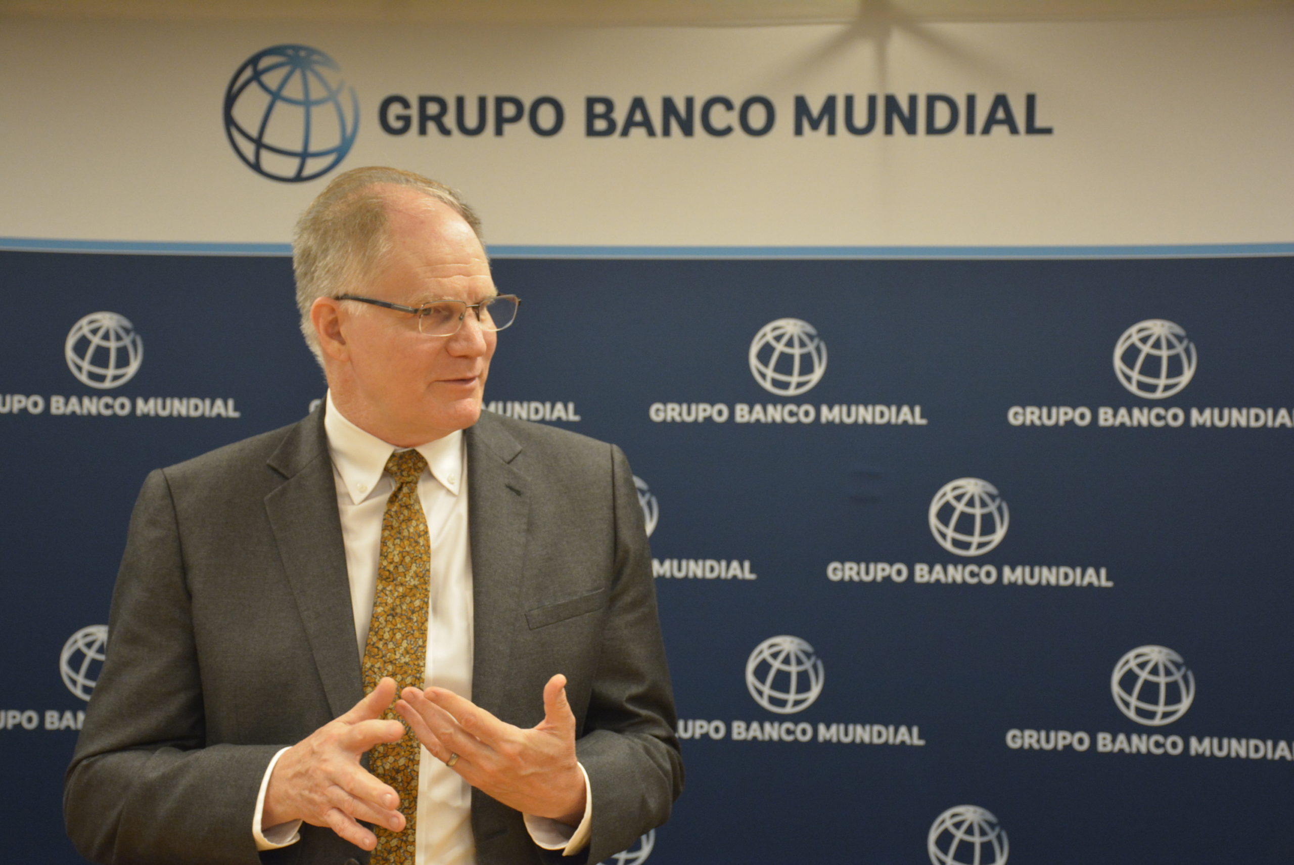 Imagen principal del artículo: Banco Mundial propone fomentar competencia para sacar a América Latina del estancamiento económico