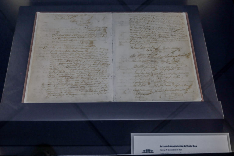 Comisión legislativa avala declarar Acta de Independencia como Símbolo Patrio