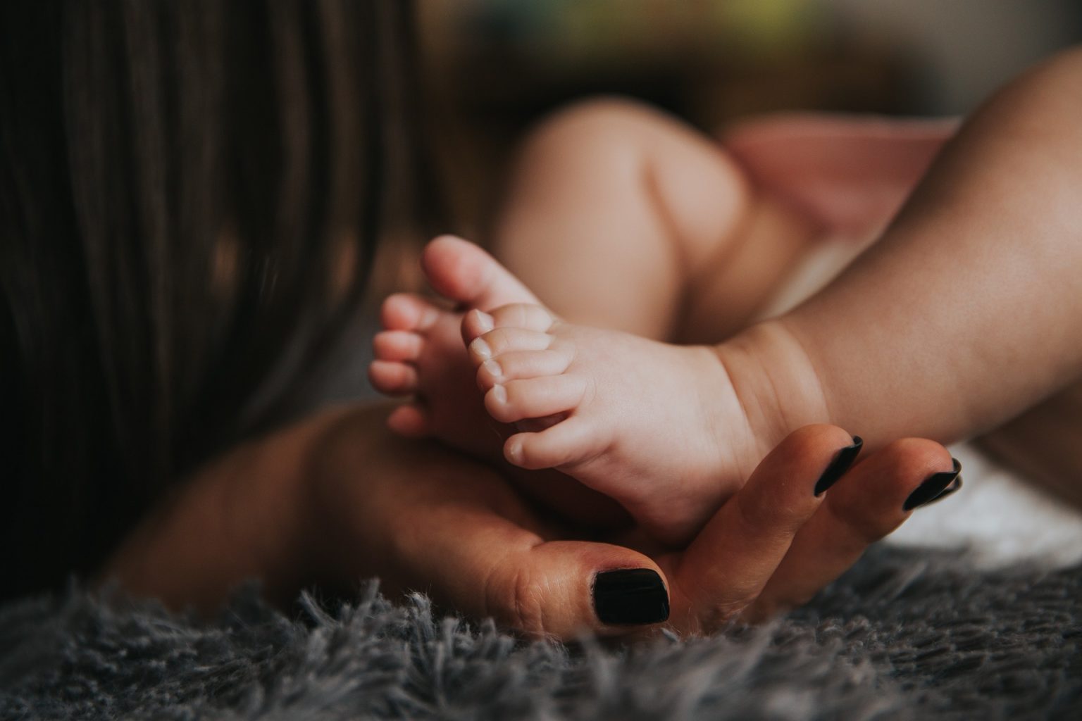 Imagen principal del artículo: A las niñas que son madres