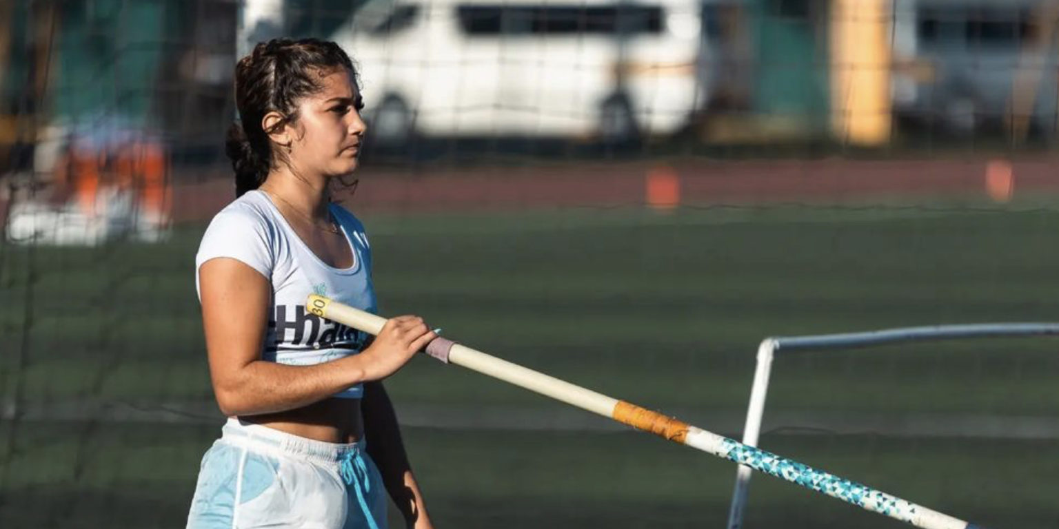 Imagen principal del artículo: Joven atleta tica Vielka Arias ganó el torneo V12 Invitational de Estados Unidos