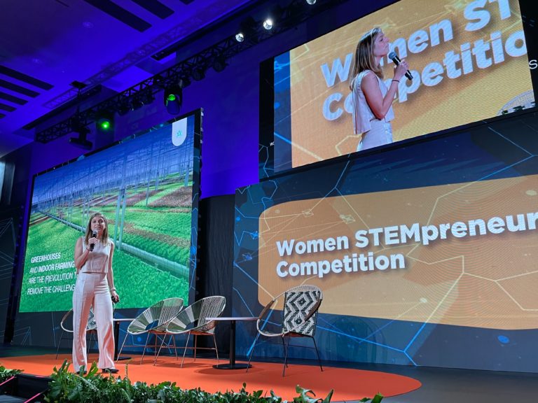 BID abre convocatorias de programas para apoyar mujeres fundadoras y líderes de startups STEM