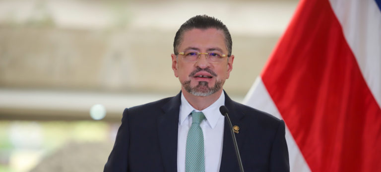 Rodrigo Chaves no puede optar a reelección presidencial antes del 2034
