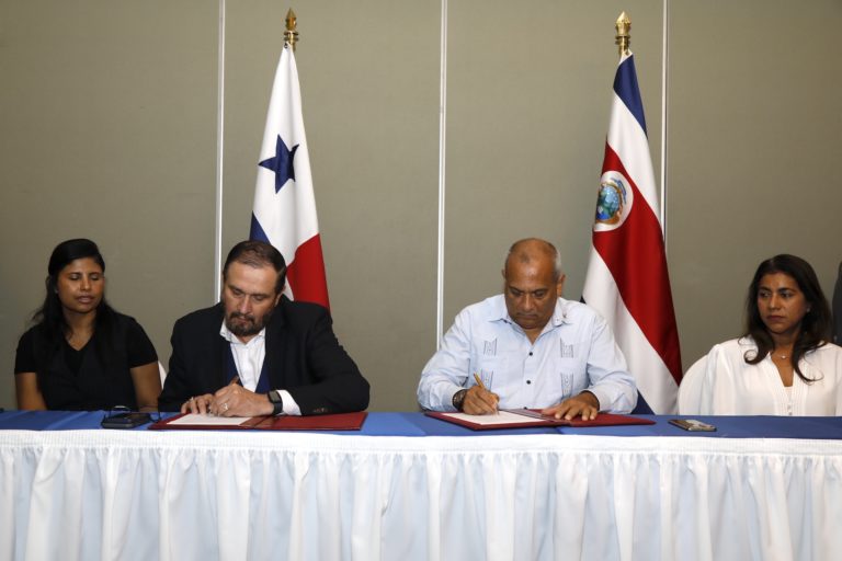 Costa Rica y Panamá respaldan herramienta de planificación de recursos hídricos en Cuenca del Sixaola