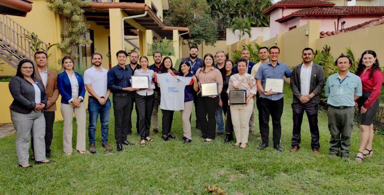 Colegios nacionales recibieron certificación STEAM por incorporar tecnología y prácticas para el futuro