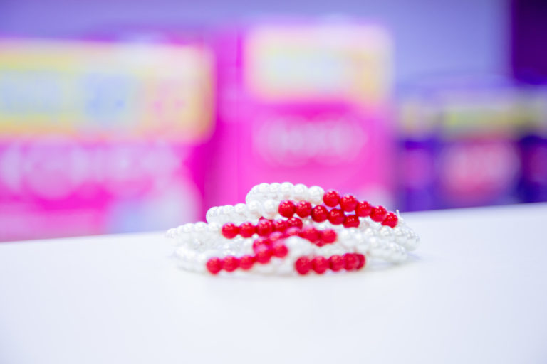 Día de la Higiene Menstrual: Costa Rica conmemorará la fecha con campaña, pulseras y educación