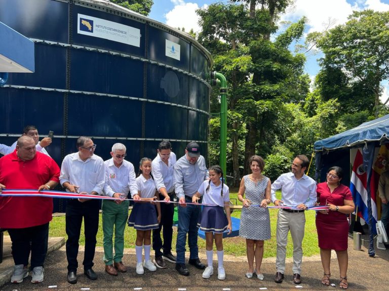 Inauguran nuevo acueducto que llevará agua potable a Puerto Viejo y La Virgen de Sarapiquí