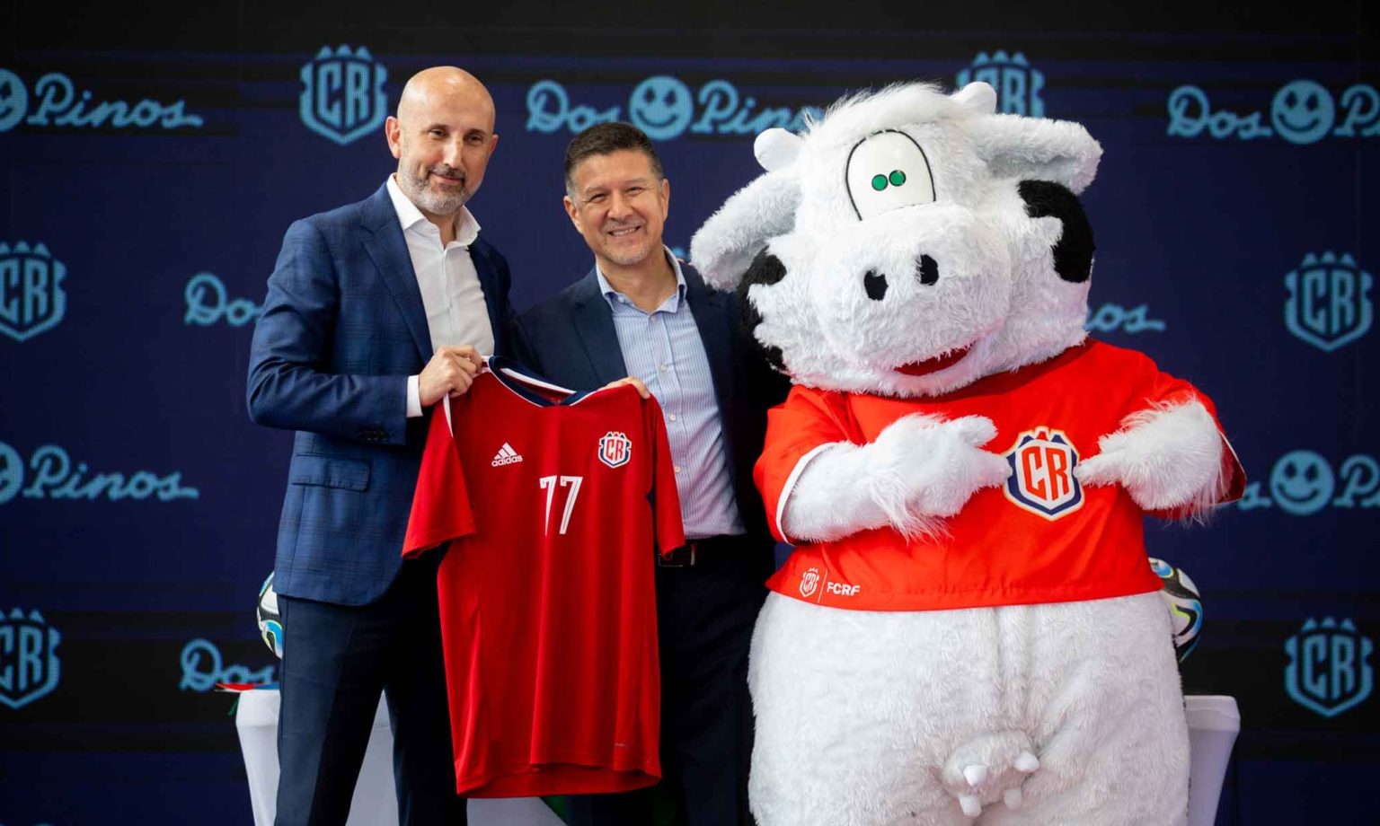Imagen principal del artículo: Dos Pinos regresa como patrocinador oficial de las selecciones nacionales de fútbol
