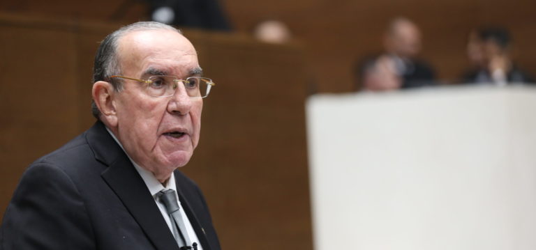 Rodrigo Arias se mantendrá fuera de la Asamblea Legislativa pese a mejoría en su salud