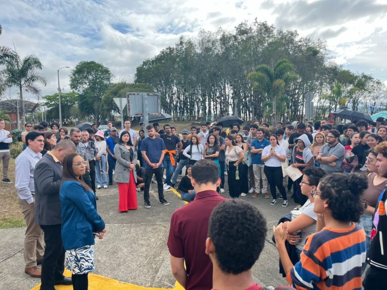 Estudiantes del TEC se manifestaron para pedir mejoras en residencias
