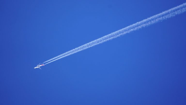 Boeing: caída en picada