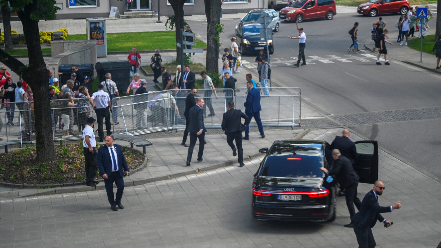 Imagen principal del artículo: Primer ministro eslovaco herido en tiroteo