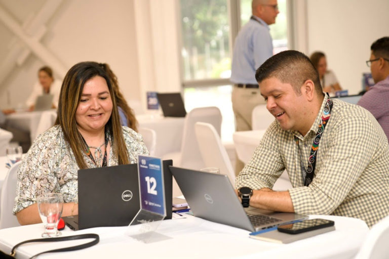 Empresas lideradas por mujeres y regionales protagonizaron Encadenados 2024