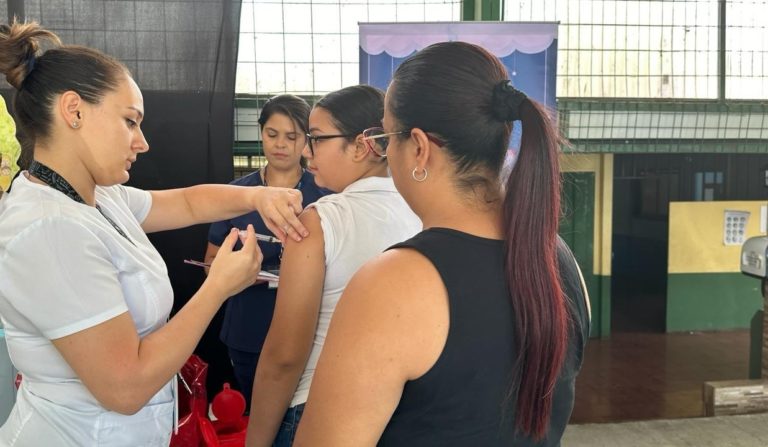Realizarán campaña de vacunación contra la influenza estacional en Walmart de San Sebastián