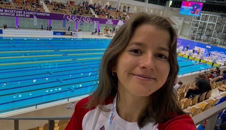 Paranadadora tica Camila Haase batió tres récords personales en las Series Mundiales de Berlín 2024