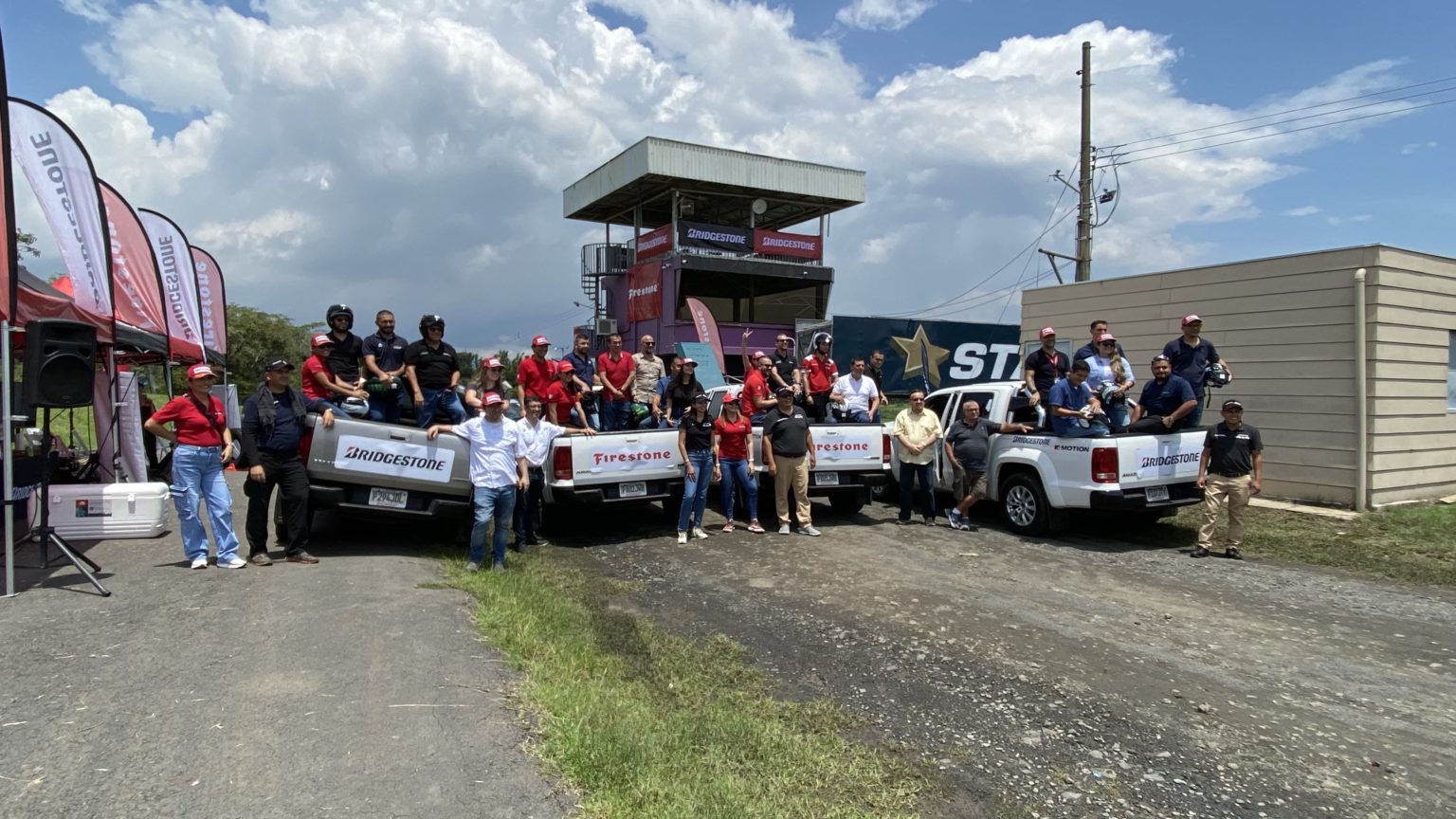 Imagen principal del artículo: Bridgestone pone a prueba su DESTINATION XT en el segundo desafío 4x4 en Parque Viva