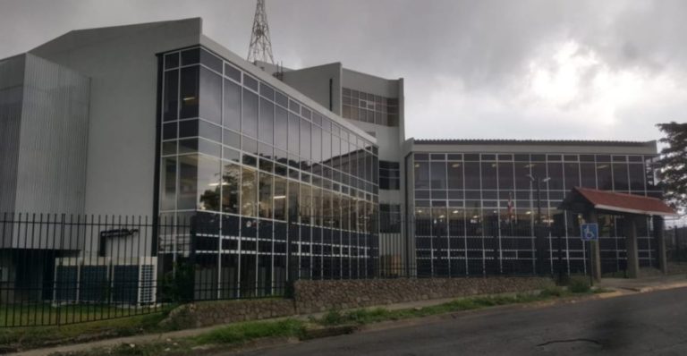 Geólogos alertan debilitamiento institucional en medio de auge de la minería ilegal en Costa Rica