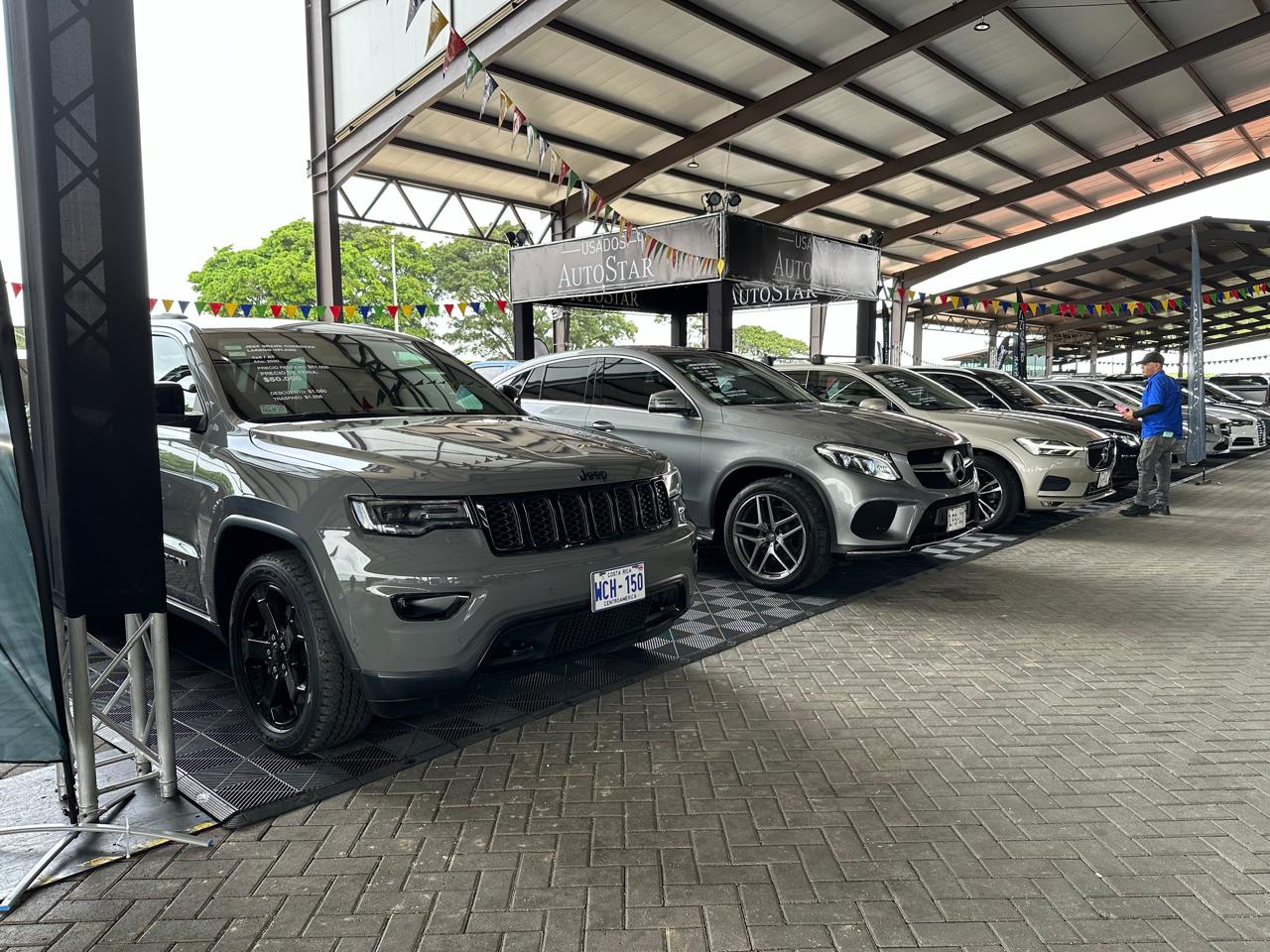 Imagen principal del artículo: Feria exhibirán más de 400 vehículos de combustión y eléctricos, para todos los usos y presupuestos.