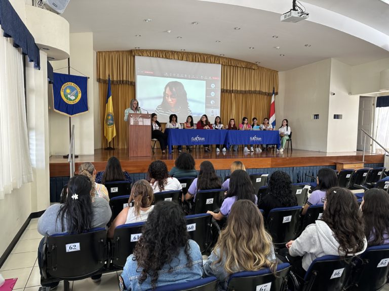 Iniciativa Steminist en semiconductores buscará impulsar la participación de más mujeres en carreras STEM