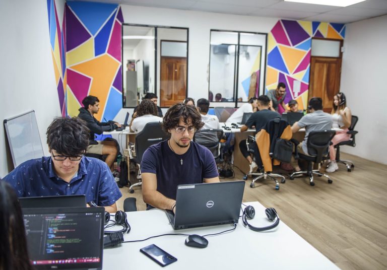 Mecanismo de Pago por Resultados busca combatir el desempleo y la deserción educativa en los jóvenes