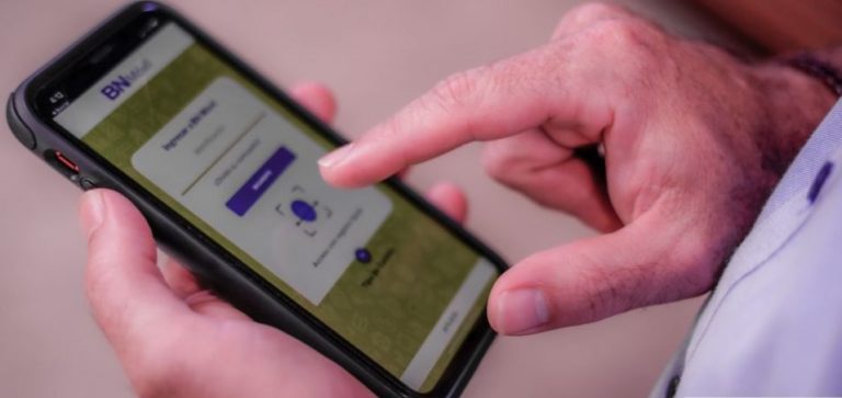Tres bancos ofrecen firma digital móvil ¿Cómo se puede obtener?