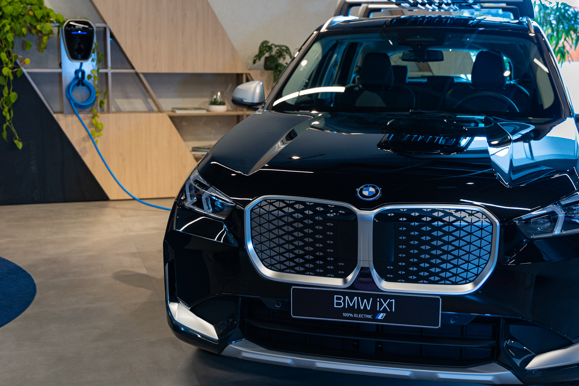 Imagen principal del artículo: Red Motors impulsa la movilidad eléctrica en Costa Rica con la puesta en funcionamiento de 33 cargadores de carga media