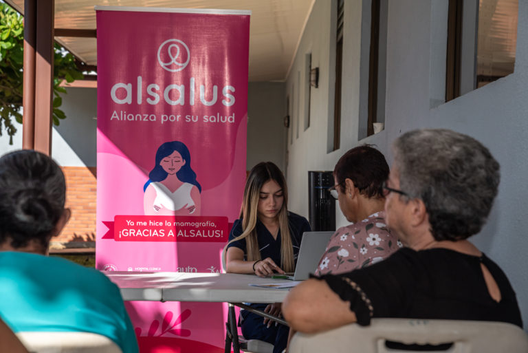 Unidad móvil brindará mamografías gratis a mujeres en Puerto Viejo de Sarapiquí