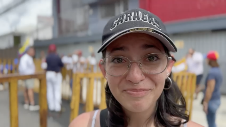 Con entusiasmo y algunas “complejidades” transcurre votación de venezolanos en Costa Rica