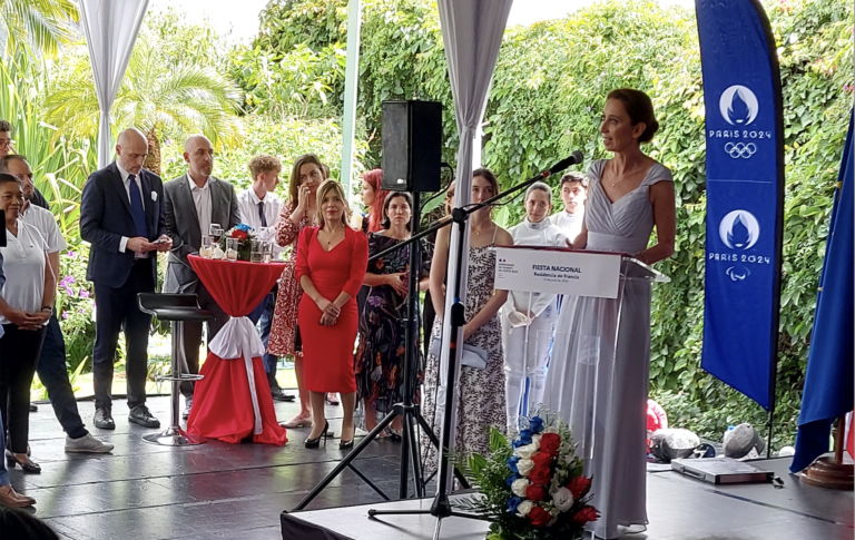En su día nacional, la comunidad francesa en Costa Rica celebró los Juegos Olímpicos de París