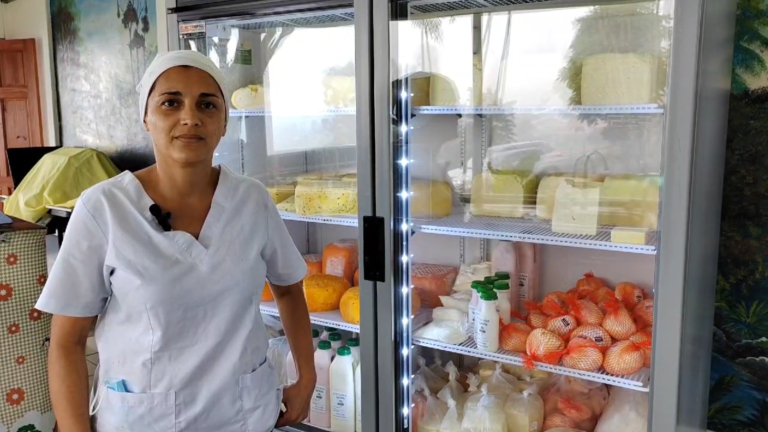 Iniciativa "De Turrialba a la mesa" busca impulsar a productores de queso Turrialba