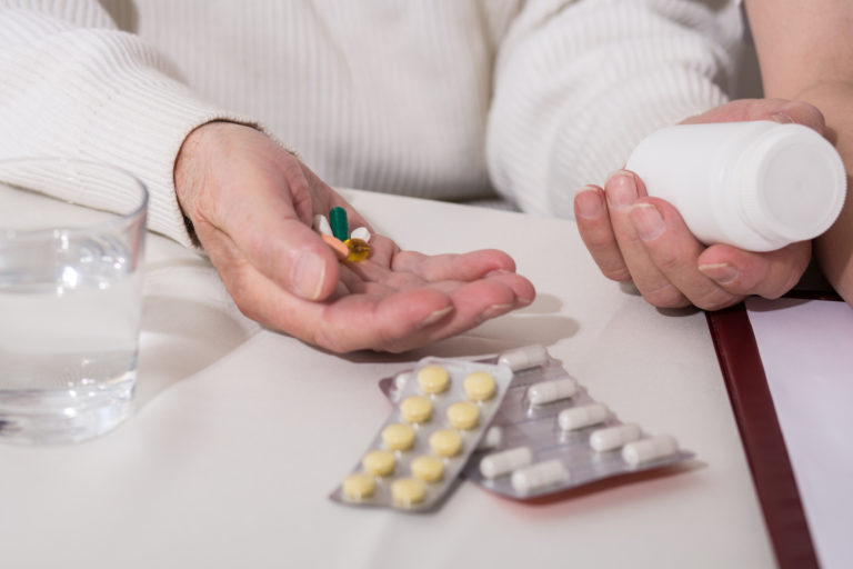 Coprocom demanda al Estado para anular regulación de márgenes de medicamentos