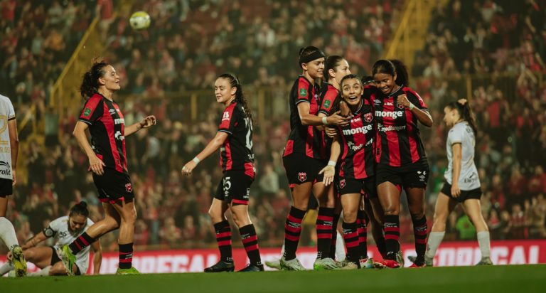Por primera vez en la historia, un equipo de fútbol gana siete títulos de manera consecutiva en Costa Rica
