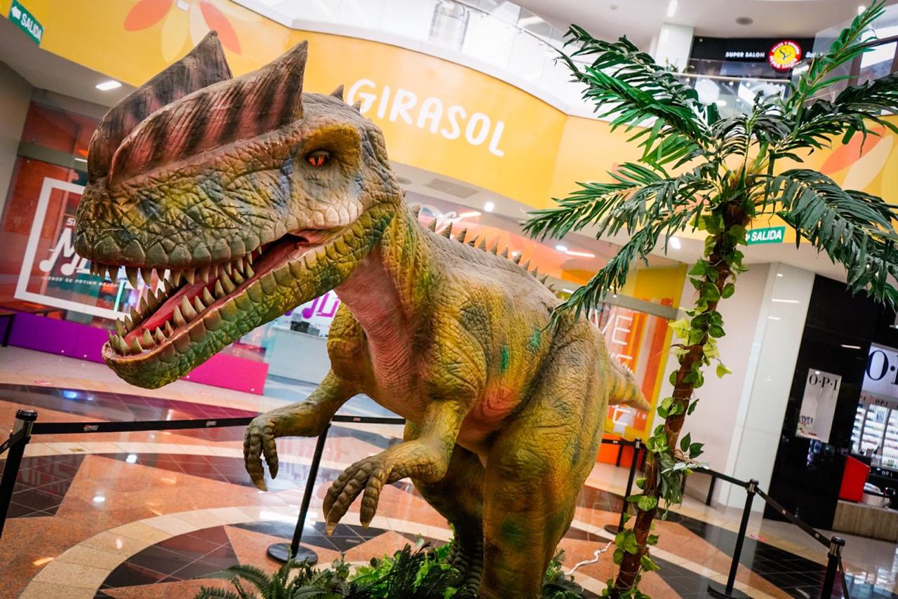 Imagen principal del artículo: Paseo de las Flores convertirá estas vacaciones de medio año en un espacio prehistórico lleno de dinosaurios