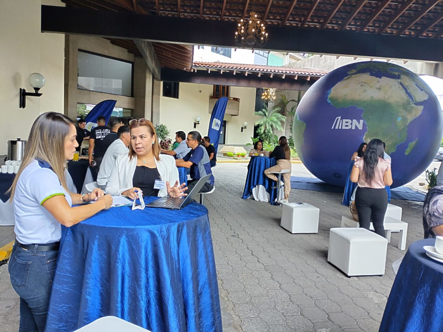 Imagen principal del artículo: Pymes construyen alianzas estratégicas en jornada de negocios organizada por el BN