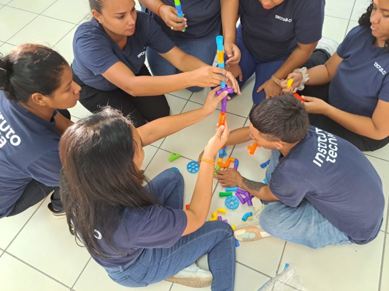 Instituto Tecnia y Hotel Nekajui otorgarán 100 becas de formación hotelera en Guanacaste