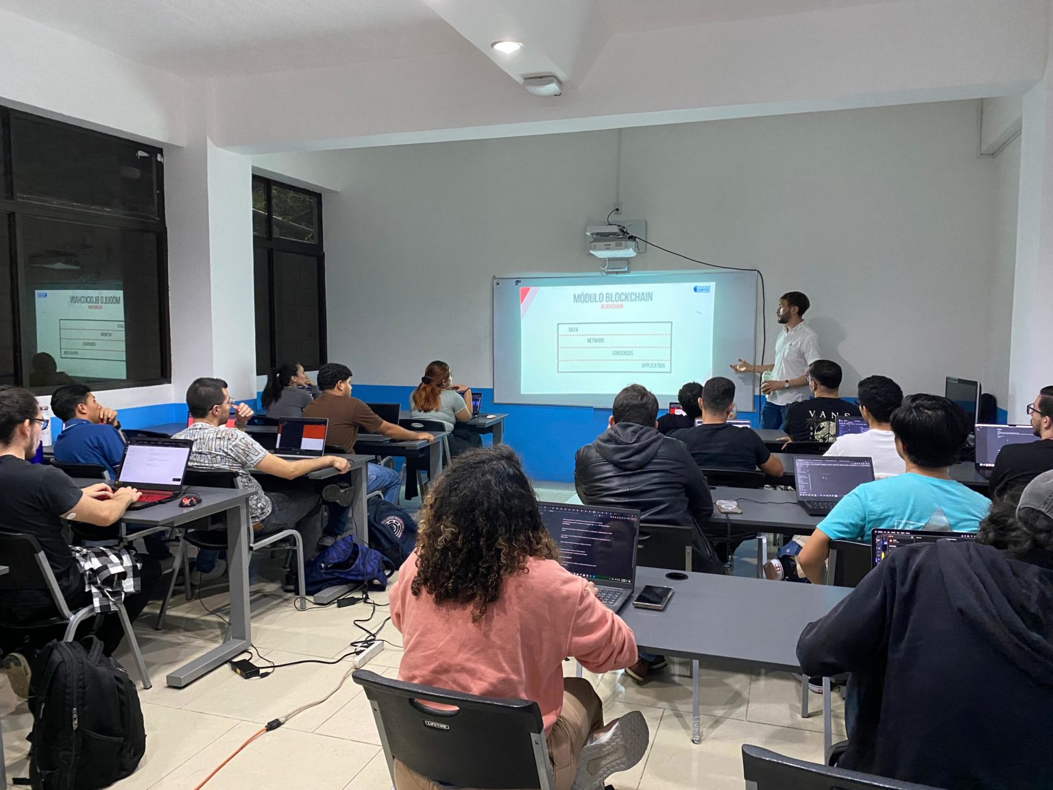 Imagen principal del artículo: Universidad CENFOTEC impartirá curso gratuito de programación en Ethereum Developer Pack