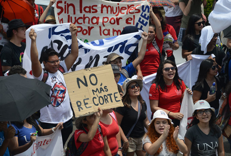 Feuna exige transparencia en negociaciones del FEES entre gobierno y Conare