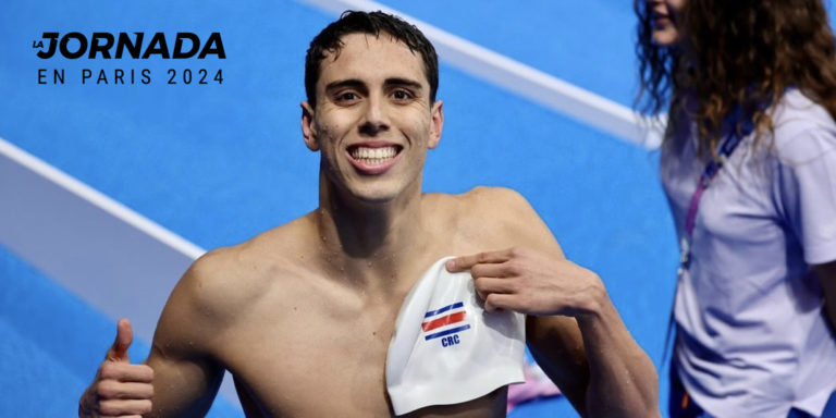 Nadador tico Alberto Vega hace la mejor marca oficial de su carrera en los Juegos Olímpicos de París 2024