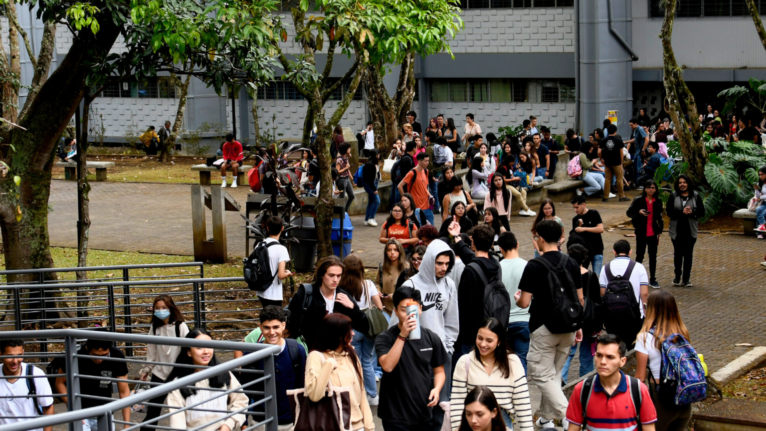 Imagen principal del artículo: Feria Vocacional de la UCR recibirá a más de 19.000 estudiantes de todo el país