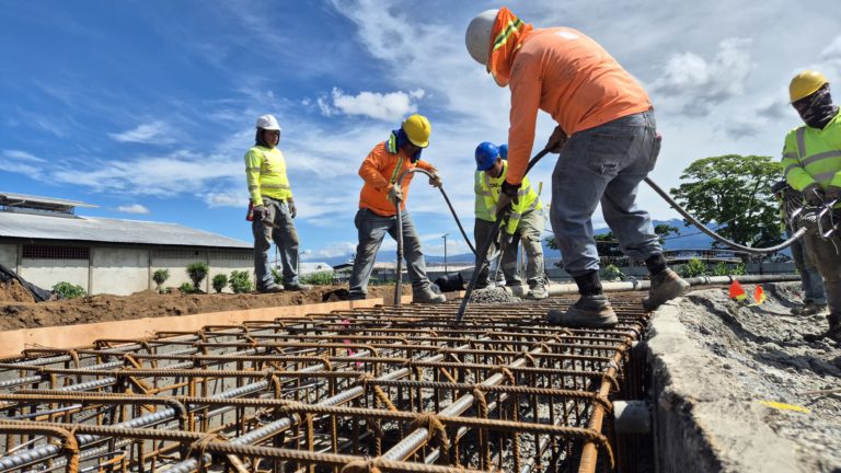 AyA anuncia avances en las obras del tanque de la Uruca